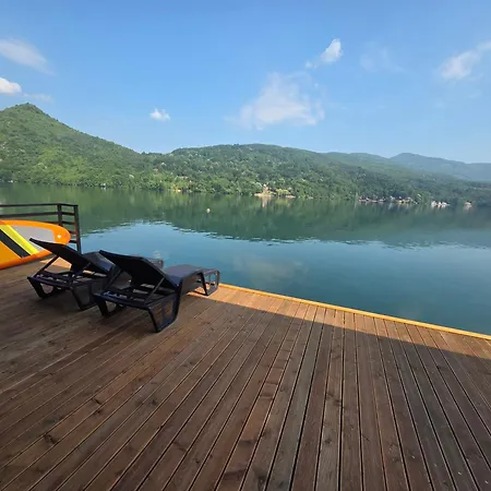 Mlecika And Zvoncic- Jezero Villa *