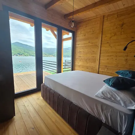 Mlecika And Zvoncic- Jezero Villa Perucac