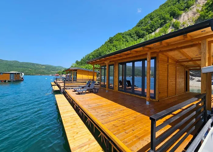 Villa Mlecika And Zvoncic- Jezero