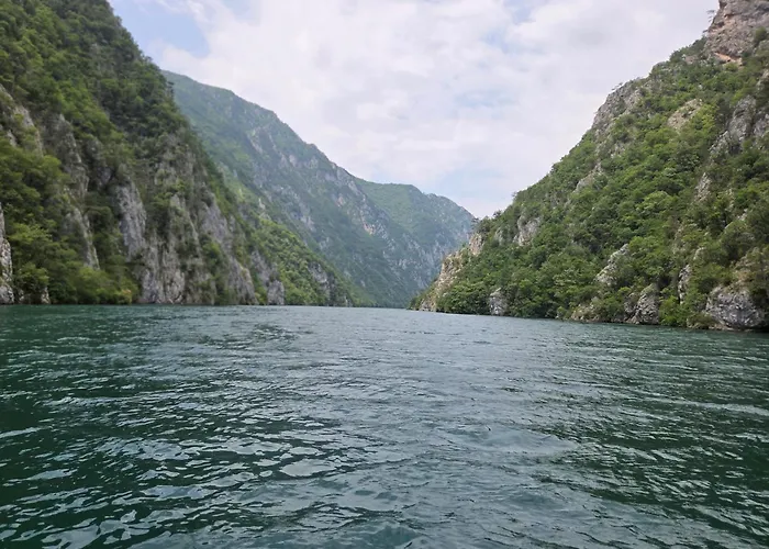 Villa Mlecika And Zvoncic- Jezero