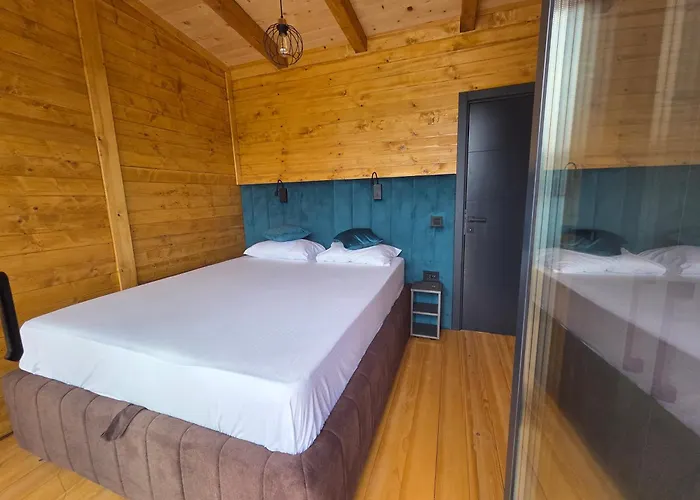 Villa Mlecika And Zvoncic- Jezero Perucac