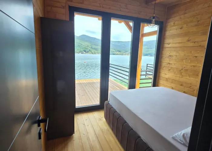 Mlecika And Zvoncic- Jezero * Perucac