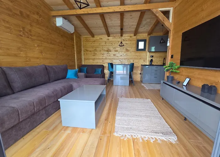 Mlecika And Zvoncic- Jezero Villa